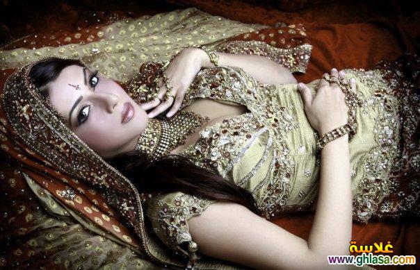 Индийская красавица покажет тебе настоящее таинство эротики