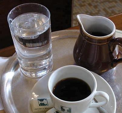 ماهو سبب تقديم الماء مع القهوه do.php?img=3870
