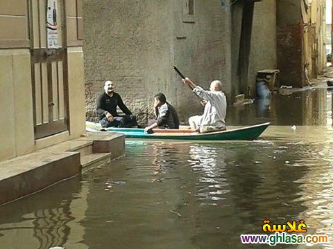بالصور اهالي مدينة ادكو بمحافظة البحيرة ينتقلون بمراكب الصيد do.php?img=61926